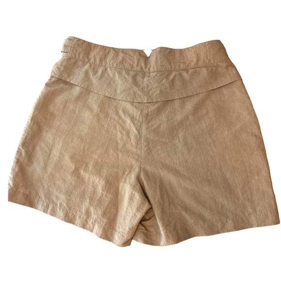 Woolrich Nylon Outdoor Adventure Shorts with Mesh Vent in Dark Stone - Picture 7 of 10